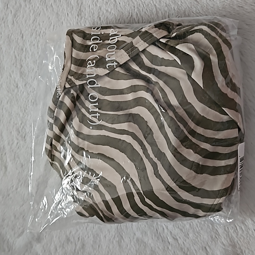 *NWT* Andie The Capri One Piece Swimsuit - Picture 13 of 13